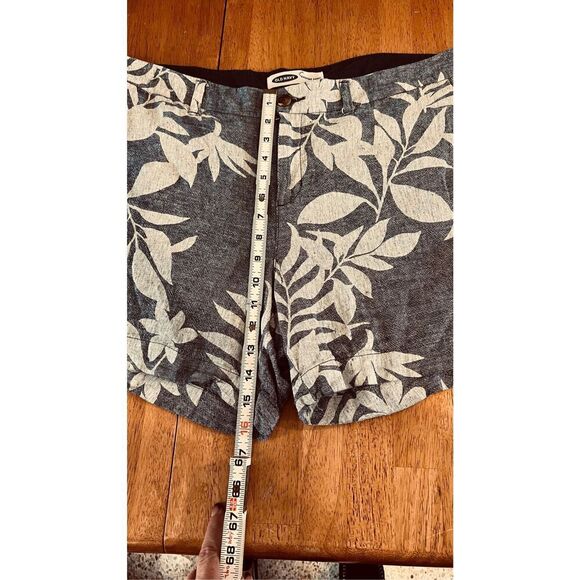 Old Navy Everyday Shorts Gray Womens Size 10/12 - Picture 3 of 8